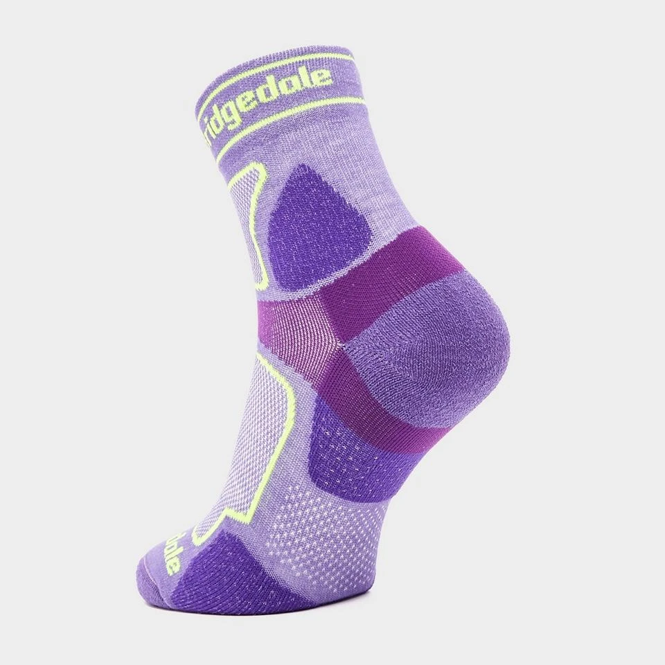 Bridgedale ?Women’s Ultra Light T2 COOLMAX® Sport Low Socks - Image 2